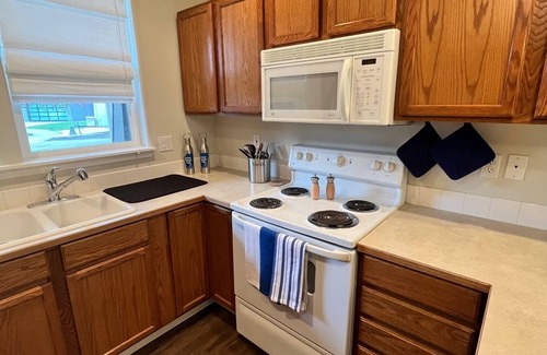 Southwest Bend House | Three Bedroom in SW Bend