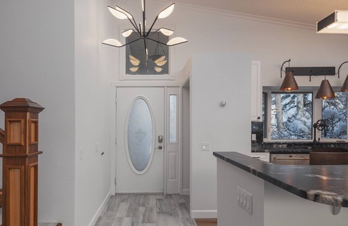 Old Seward - Oceanview House | Three King Suite