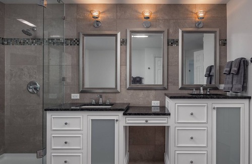 Old Seward - Oceanview House | Three King Suite