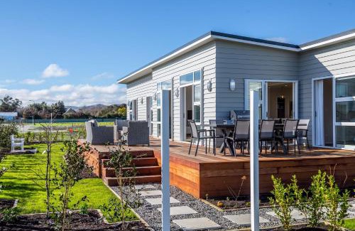 Martinborough Villa | Three on Wilson