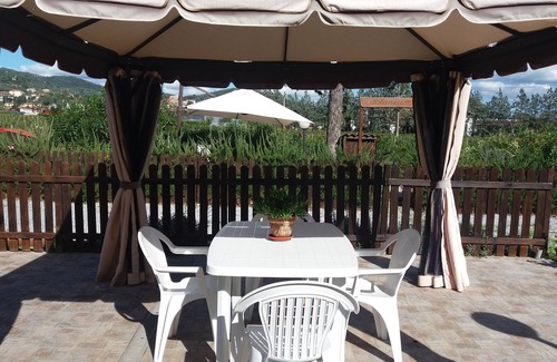 Suvereto House | three-room ground floor with outdoor area Pergola barbecue and private parking