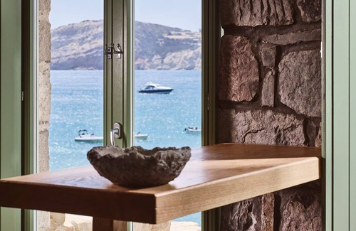 Milos Villa | Thrilling Milos Villa | Villa Sauron | 2 Bedrooms | Breathtaking Sea Views