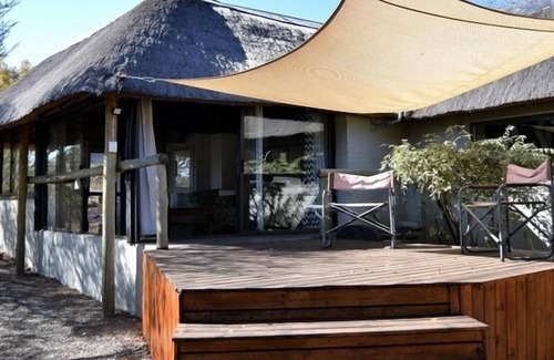 Greater Johannesburg Metropolitan Area Hotel | Thulani Game Lodge & Eco Estate