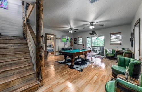 Ruidoso Apartment | Thunder Lodge