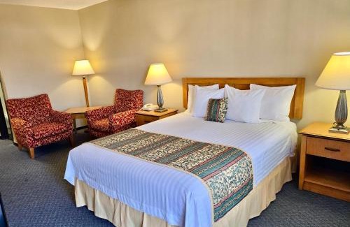 Norman Hotel | Thunderbird Lodge, Norman, OK