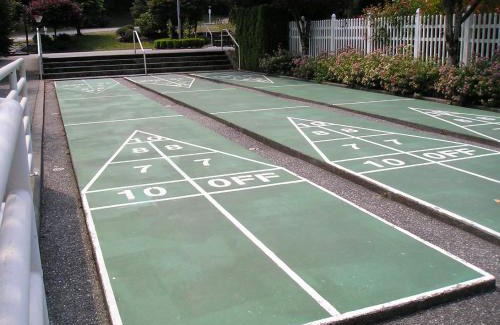 Monroe House | Thunderbird One-Bedroom Cabin 6