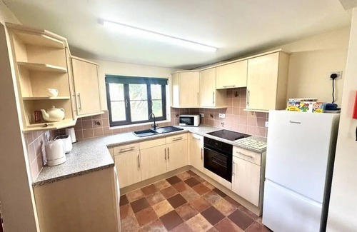 Repps with Bastwick House | Thurnefield Holiday Cottages - Apple Tree Cottage