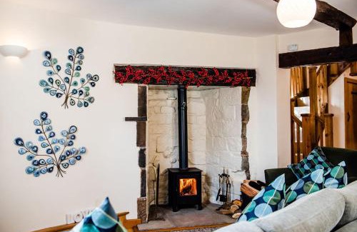 Church Stretton House | Thursdays Corner Tudor Cottage
