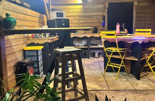 Sainte-Anne Cabin | Ti Bwa Carbet 🌴 Semi Outdoor for Couples ❤️ with Pool and Rooftop! Petfriend