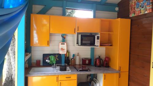 Saint-Claude House | TI-COLIBRI