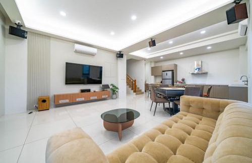 Wujie House | Tian Central Light Brigade