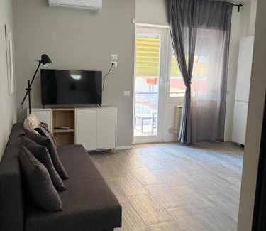 Universita Apartment | Tiburtina FLAM guest house