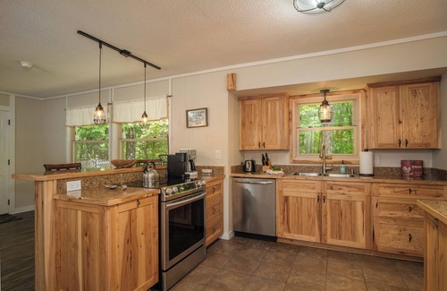 Brevard House | Ticoa Heights Golf, Hike, Lake w/playground