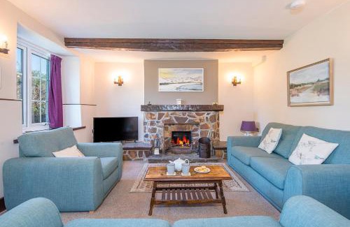Dinas Cross House | Tides Reach