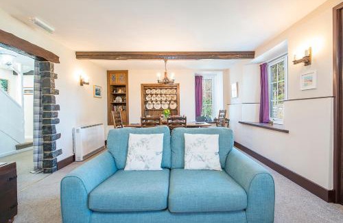 Dinas Cross House | Tides Reach