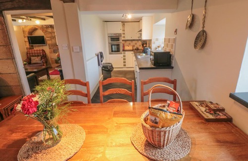 Saltburn-by-the-Sea Cottage | TIDKINHOW FARM, pet friendly, with open fire in Guisborough