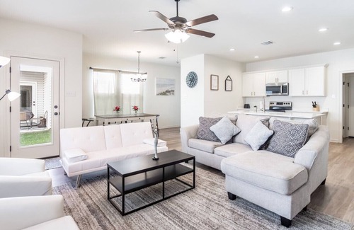 Highlands - Perkins House | Tiger Stadium Oasis in Baton Rouge by LSU - CB1014