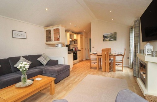 Windermere Cabin | Tiggywinkle Beck Lodge, on the shores of lake Windermere in the Lake District