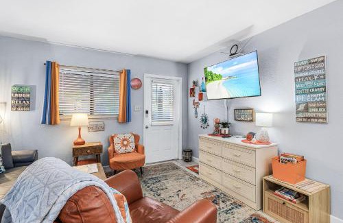 Iona Apartment | Tiki Retreat