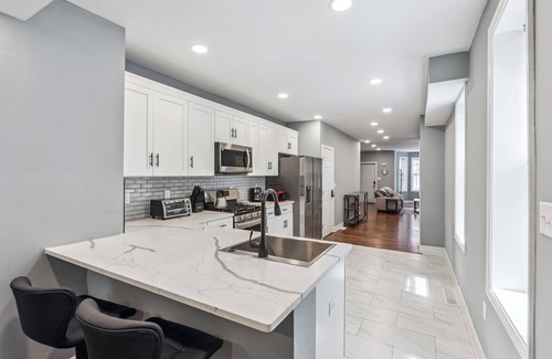 Downtown Wilmington House | Tilton Midtown - Modern Comfort with Central A/C, 3 Bedrooms and 2.5 Bathrooms