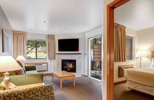 Lake Geneva Apartment | Timber Ridge Lodge & Waterpark