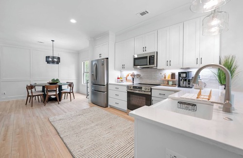 Tuscaloosa House | Timber Tide - Chic New Townhome Near the Action