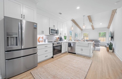 Tuscaloosa House | Timber Tide - Chic New Townhome Near the Action