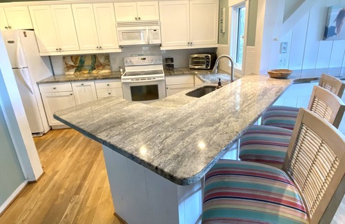Lighthouse Landing Condo | TIMBERCREEK - Beautiful Views and Pet-friendly!