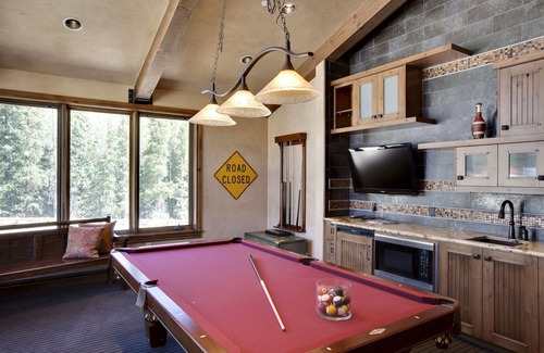 Copper Mountain House | Timberline Lodge: True Ski in/Out, Featured on the cover of Denver Life magazine