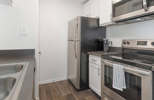 Sunbeam Apartment | Timberwalk 1BD 2 - One Bedroom Apartment, Sleeps 2