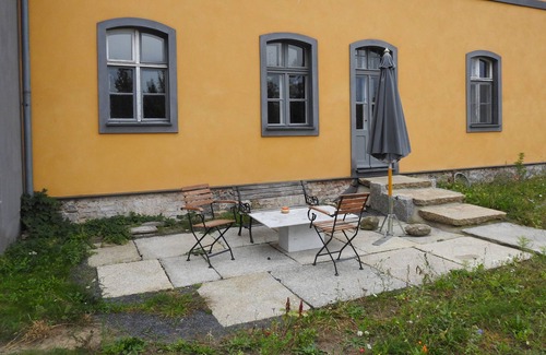 Niederfinow Condo | Time with water