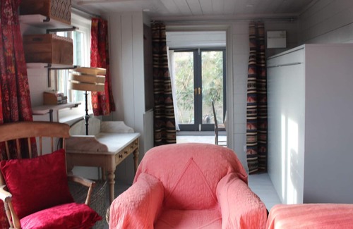 Fairlight Cottage | Tinkerbell's Lantern, 2 bed woodland lodge set in an area of outstanding beauty