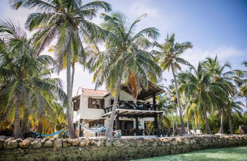 Isla Tintipan Hotel | Tintipan Cabana SalSiPuedes