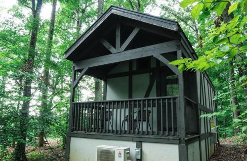 Sevierville House | Tiny Home Cottage Near the Smokies #9 Frieda