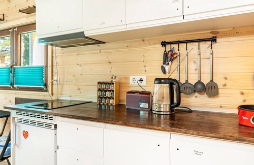 Kloster Lehnin House | Tiny Home 'Evita' with Private Garden, Wi-Fi and Air Conditioning