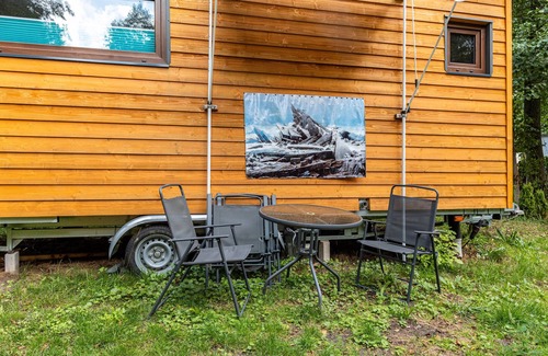 Kloster Lehnin House | Tiny Home 'Evita' with Private Garden, Wi-Fi and Air Conditioning