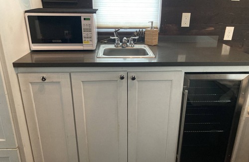 Elmendorf Apartment | Tiny home nestled in a small patch of forest 20 minutes south of San Antonio.