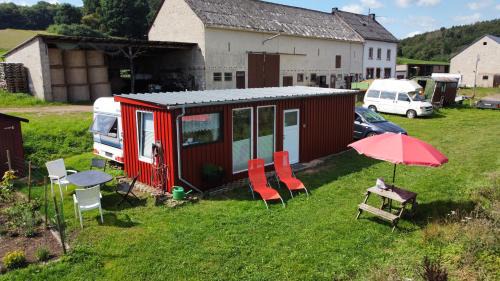 Oberbettingen House | Tiny House Anneliese Hunde okay