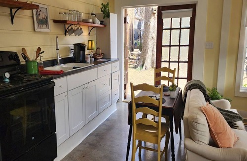 Downtown Little Rock Cabin | Tiny House Cottage in Historic Downtown