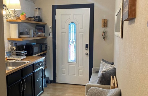 Dennis Cottage | Tiny House Cottage On The Lake