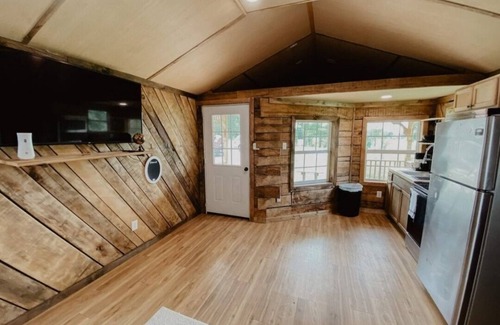 Rock Island Cottage | TINY HOUSE NEAR FALL CREEK FALLS AND ROCK ISLAND STATE PARK