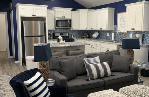 Pettit Cabin | Tiny House with a beautiful view of lake Tenkiller