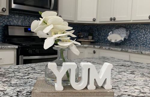 Pettit Cabin | Tiny House with a beautiful view of lake Tenkiller