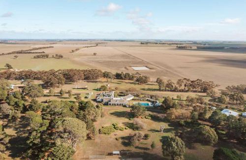 Dunkeld House | Tiny Lenore