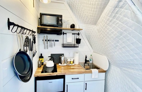 Todd Cabin | Tiny Treepod - Hot Tub, Views, Romantic Oasis