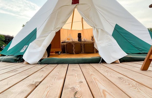 Belau Apartment | Tipi Apaches at Lake Belau