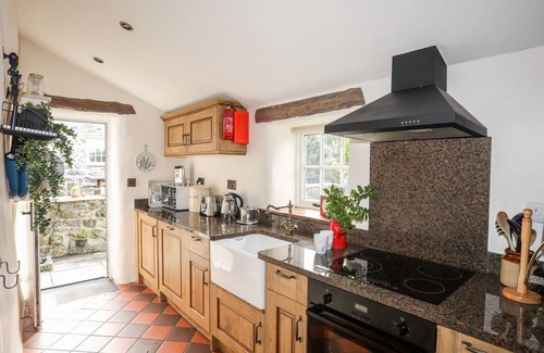 Garn Fadryn House | TIR EIRONWY, pet friendly, with a garden in Nefyn