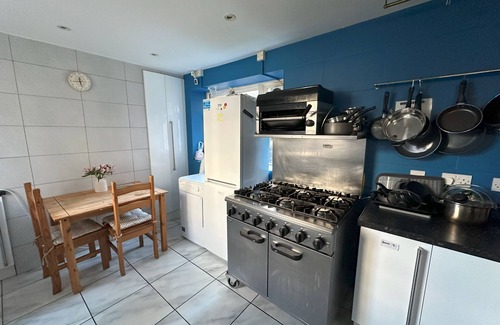 Whitehaven Apartment | Tivoli Guesthouse - Room 6