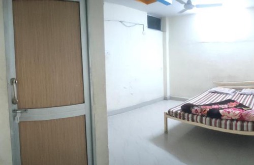 Ujjain House | Tiwari Dharamshala Guest House