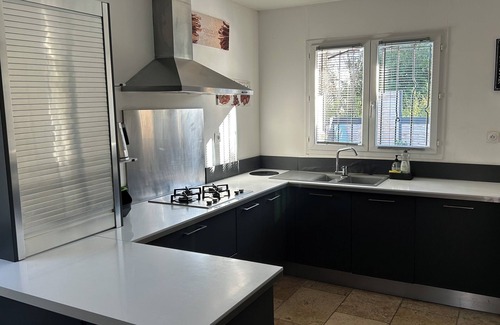 Saint-Come-et-Maruejols Villa | To complete